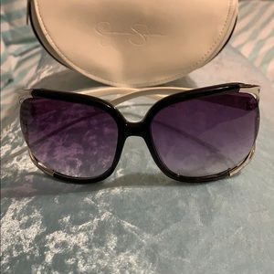 Jessica Simpson Sun glasses